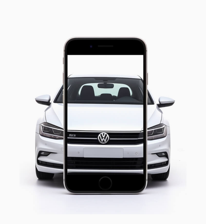 Телефон, наведенный на машину.